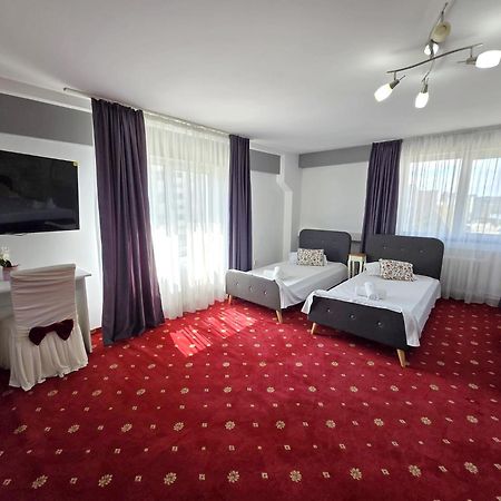 Bon Ton Residence Drobeta Turnu Severin Ngoại thất bức ảnh
