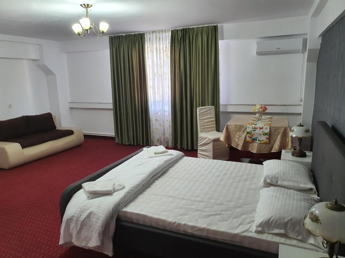 Bon Ton Residence Drobeta Turnu Severin Ngoại thất bức ảnh
