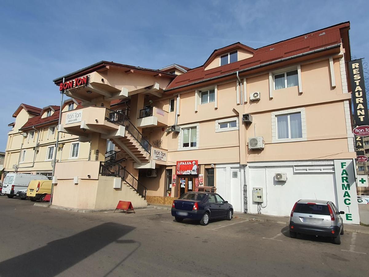 Bon Ton Residence Drobeta Turnu Severin Ngoại thất bức ảnh